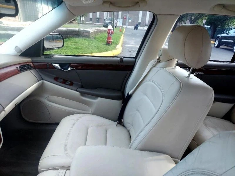 2002 Cadillac DeVille 8th Gen - Image 11 of 12