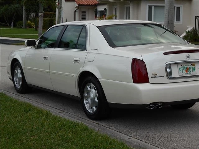 2002 Cadillac DeVille 8th Gen - Image 9 of 12