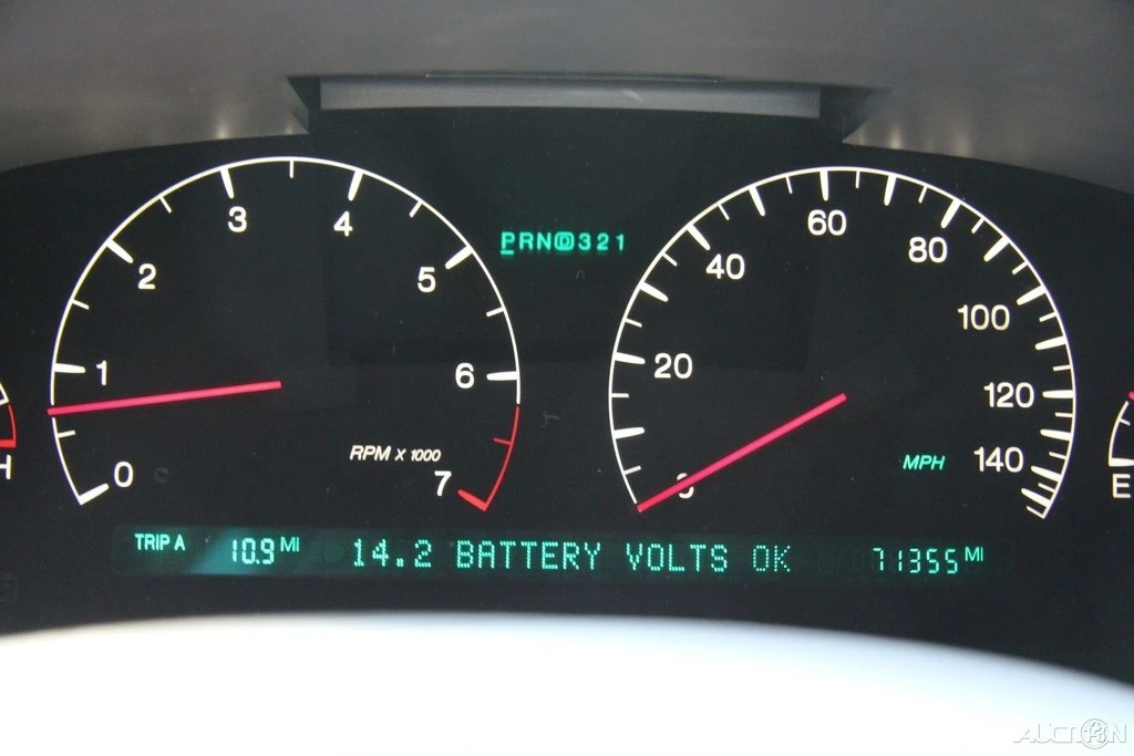 2002 Cadillac DeVille 8th Gen - Image 14 of 21