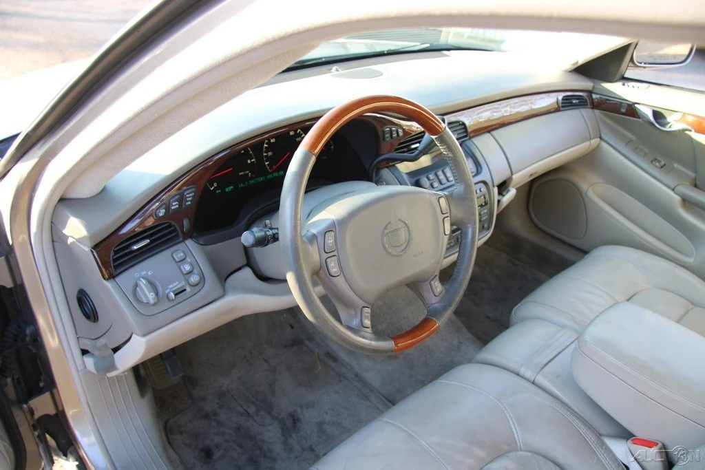 2002 Cadillac DeVille 8th Gen - Image 12 of 21