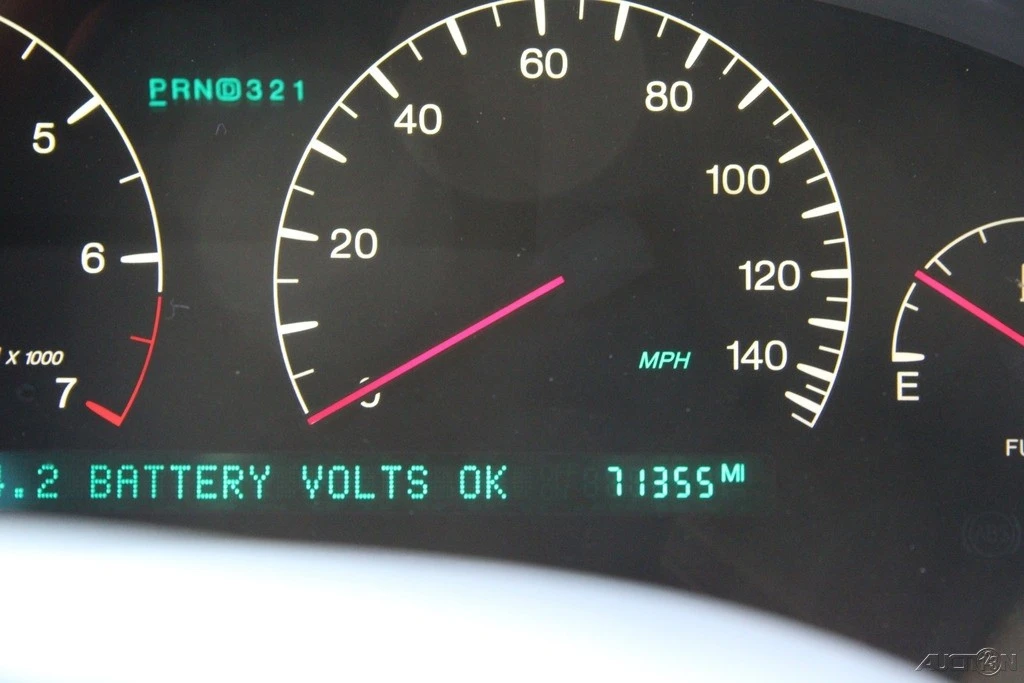 2002 Cadillac DeVille 8th Gen - Image 15 of 21