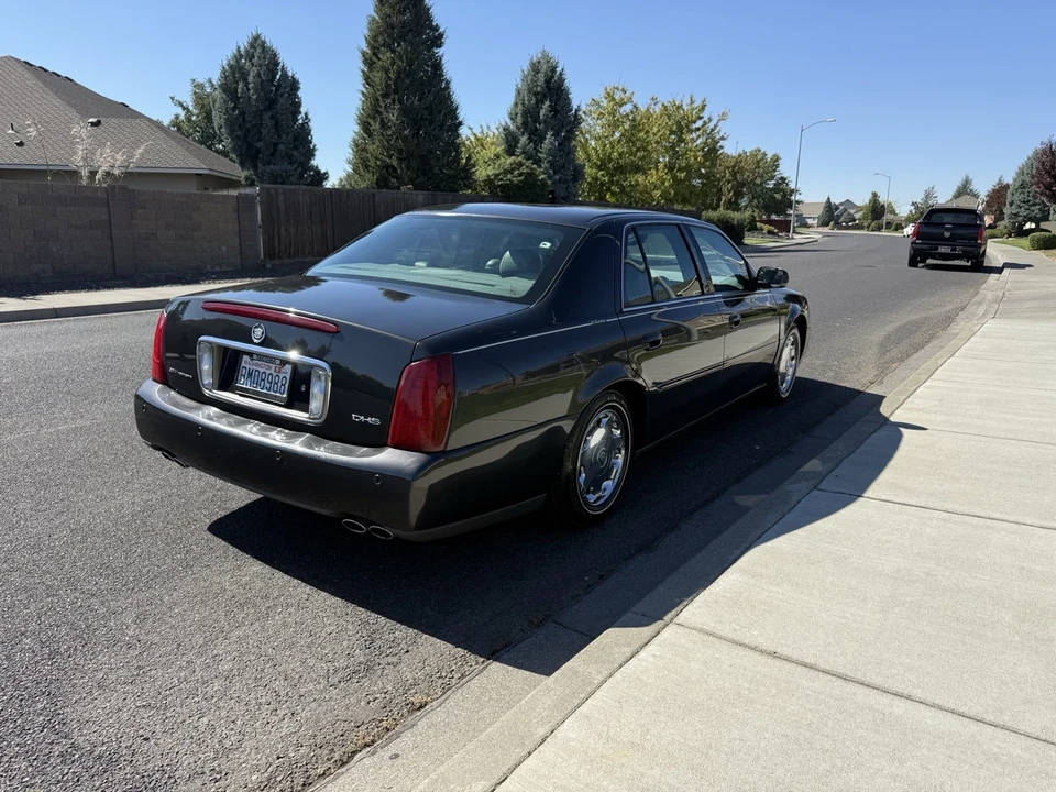 2002 Cadillac DeVille 8th Gen - Image 5 of 12