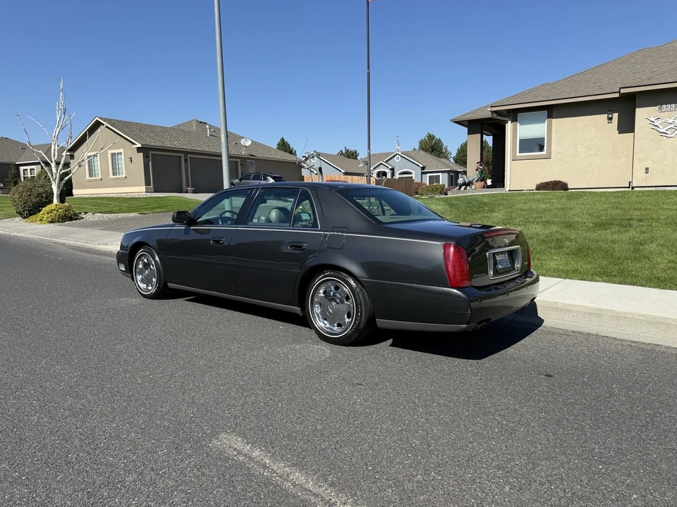 2002 Cadillac DeVille 8th Gen - Image 3 of 12