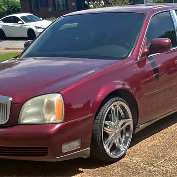 2002 Cadillac DeVille DHS Sedan 4D