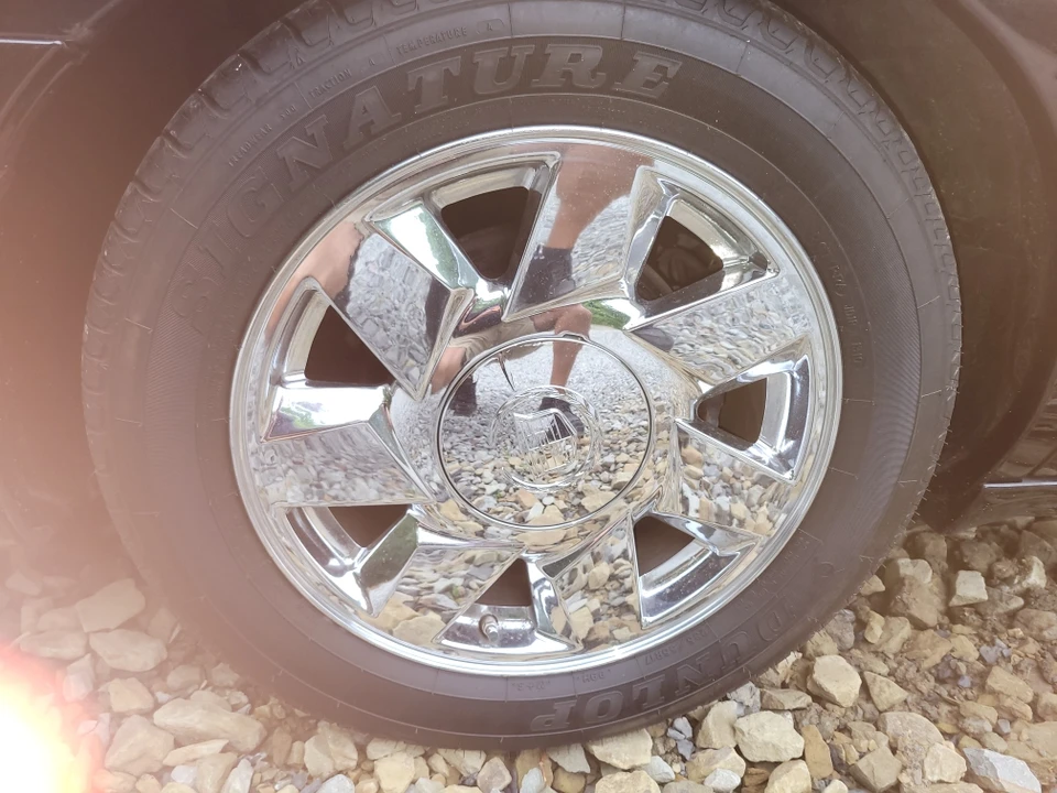 2002 Cadillac DeVille 8th Gen - Image 28 of 31