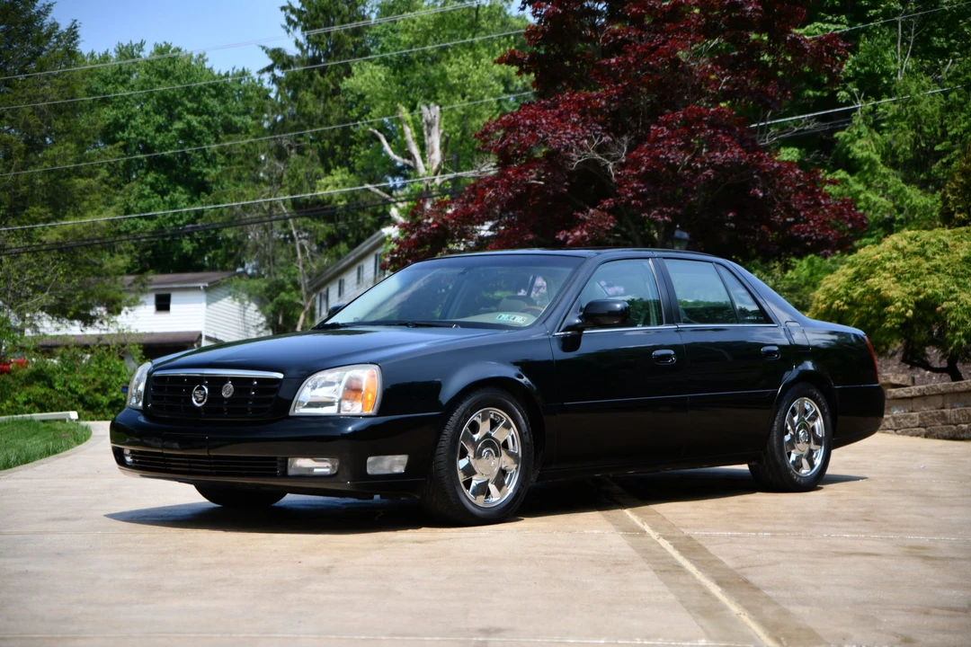 2002 Cadillac DeVille 8th Gen - Image 2 of 31