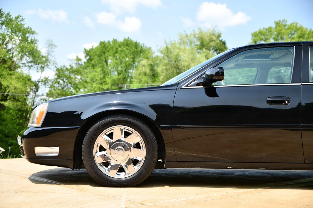 2002 Cadillac DeVille 8th Gen - Image 17 of 31