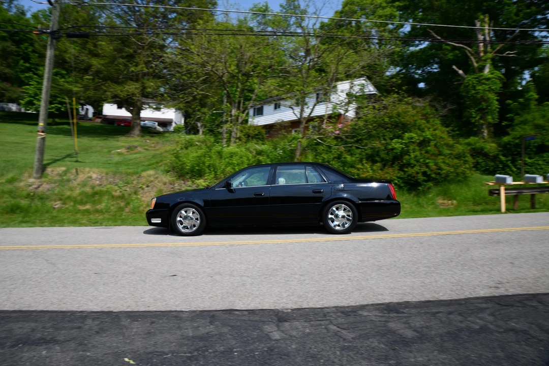 2002 Cadillac DeVille 8th Gen - Image 14 of 31