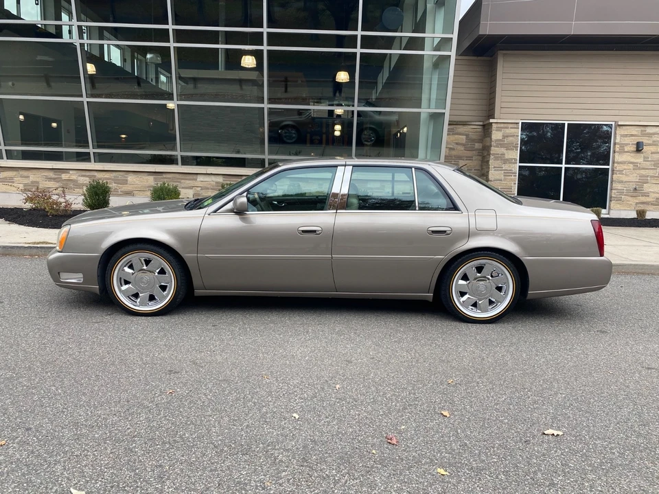 2002 Cadillac DeVille 8th Gen - Image 17 of 21