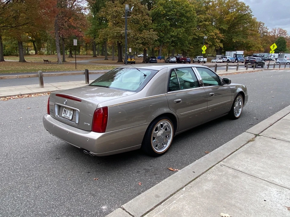 2002 Cadillac DeVille 8th Gen - Image 10 of 21