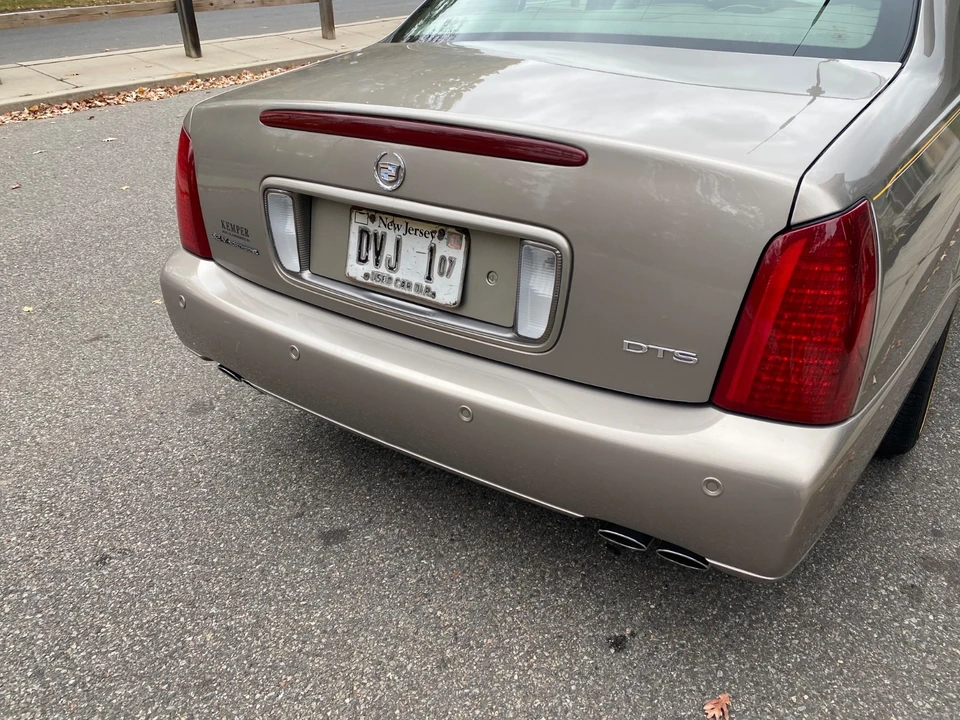 2002 Cadillac DeVille 8th Gen - Image 14 of 21