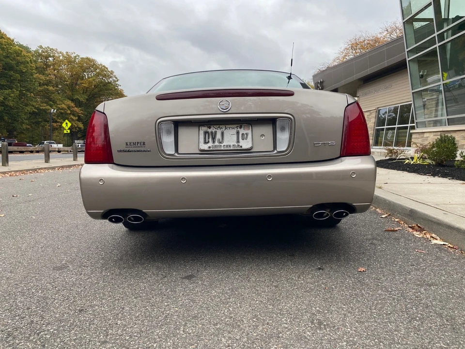 2002 Cadillac DeVille 8th Gen - Image 15 of 21