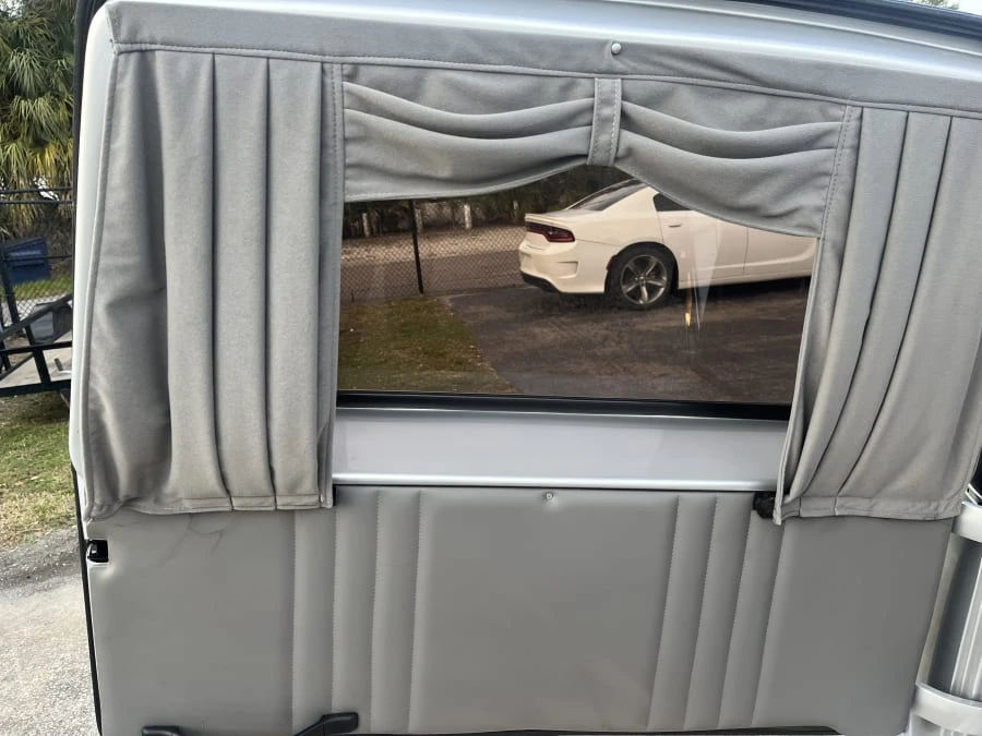 2002 Cadillac DeVille 8th Gen - Image 19 of 27