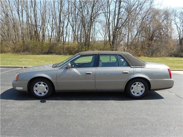 2002 Cadillac DeVille 8th Gen - Image 8 of 12