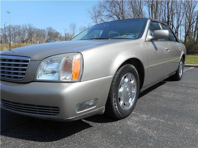 2002 Cadillac DeVille 8th Gen - Image 10 of 12