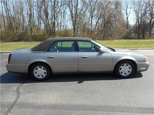 2002 Cadillac DeVille 8th Gen - Image 2 of 12