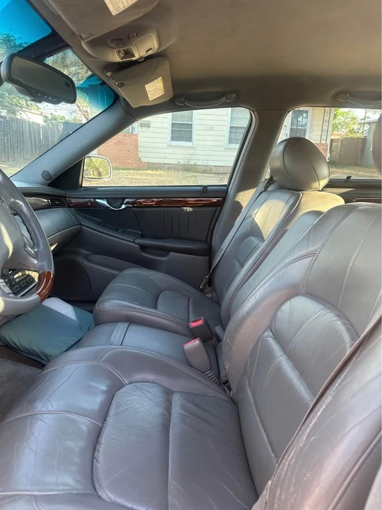 2002 Cadillac DeVille 8th Gen - Image 5 of 7