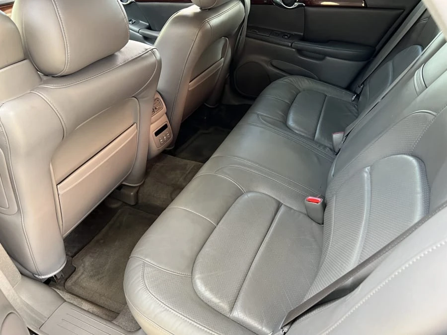 2002 Cadillac DeVille 8th Gen - Image 5 of 10
