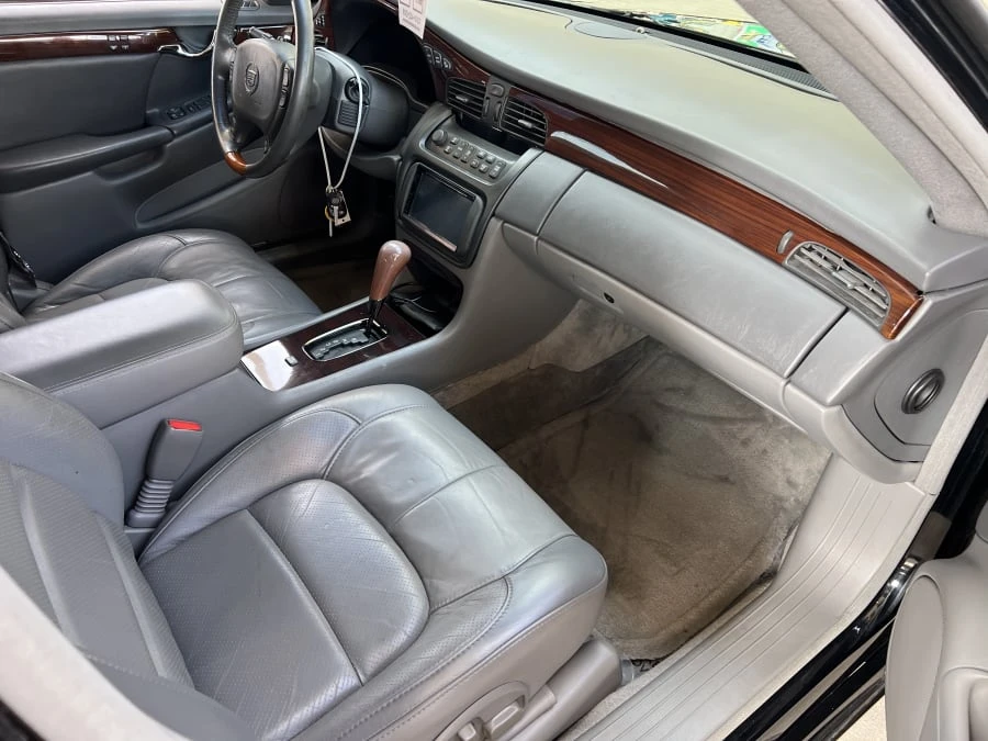 2002 Cadillac DeVille 8th Gen - Image 6 of 10