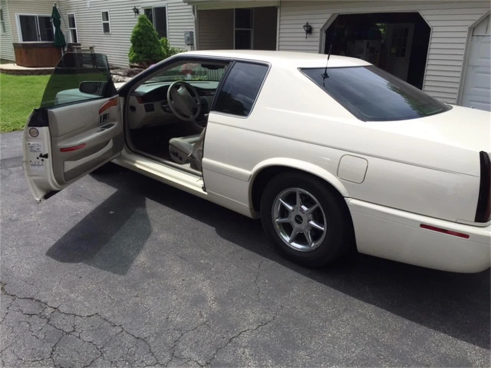 2002 Cadillac Eldorado 12th Gen - Image 4 of 8