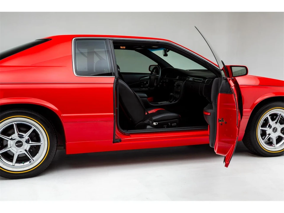 2002 Cadillac Eldorado 12th Gen - Image 25 of 31