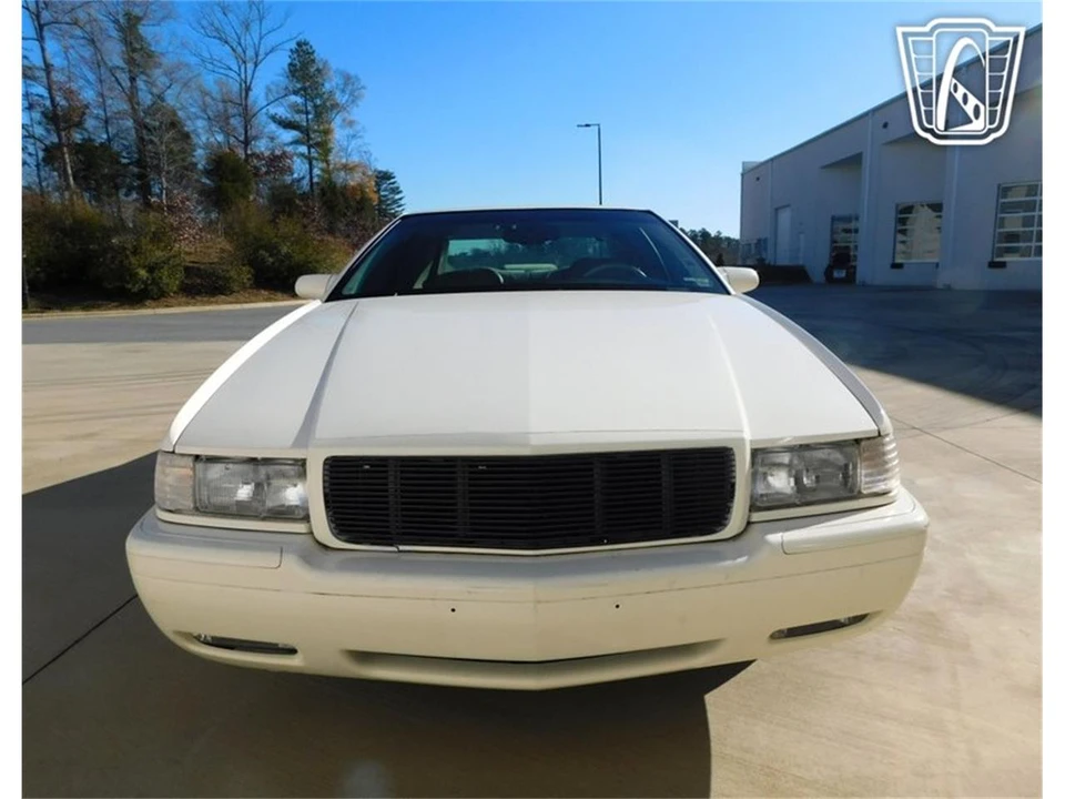 2002 Cadillac Eldorado 12th Gen - Image 4 of 31