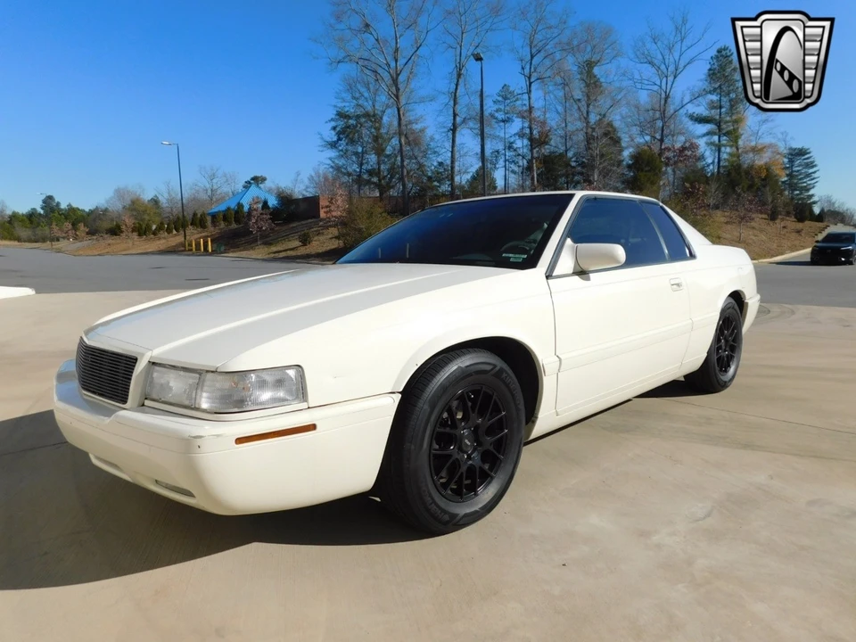 2002 Cadillac Eldorado 12th Gen - Image 5 of 21
