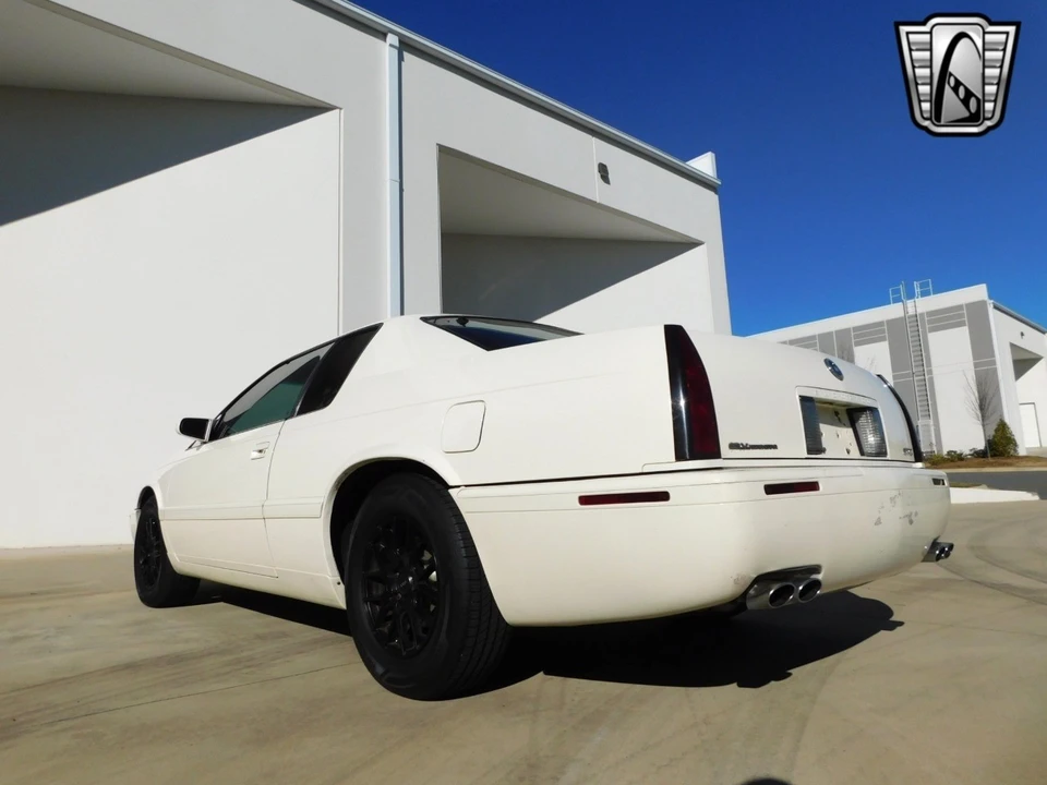 2002 Cadillac Eldorado 12th Gen - Image 10 of 21