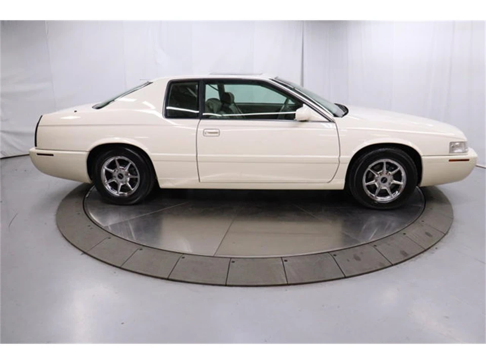 2002 Cadillac Eldorado 12th Gen - Image 8 of 31