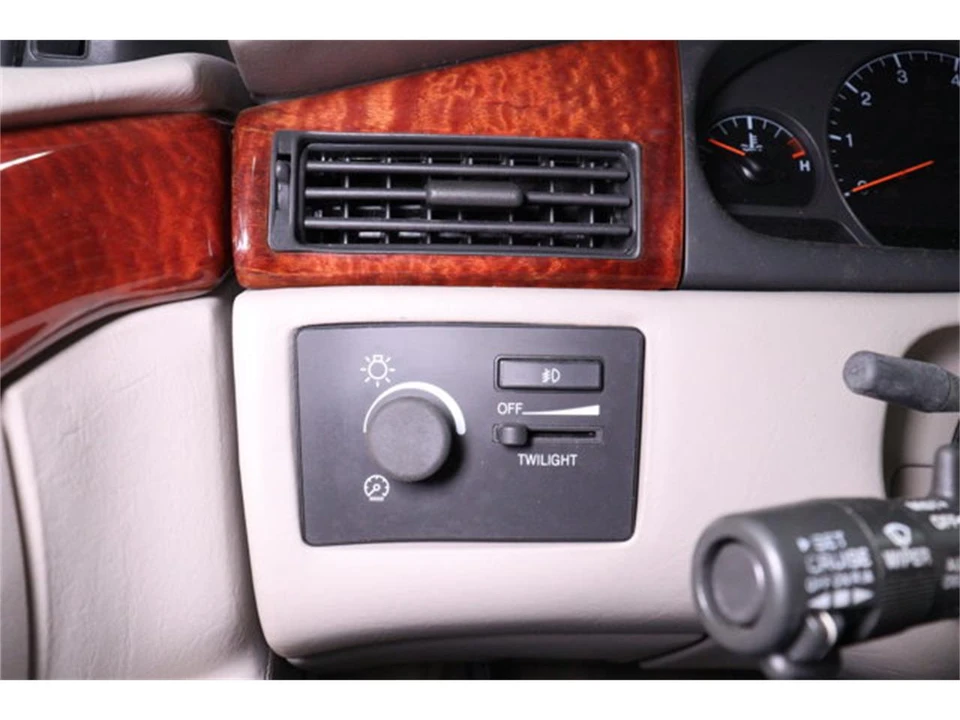 2002 Cadillac Eldorado 12th Gen - Image 15 of 31