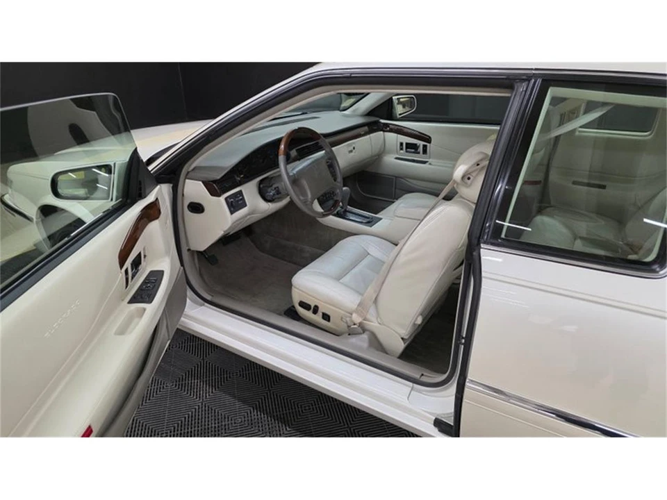 2002 Cadillac Eldorado 12th Gen - Image 22 of 31
