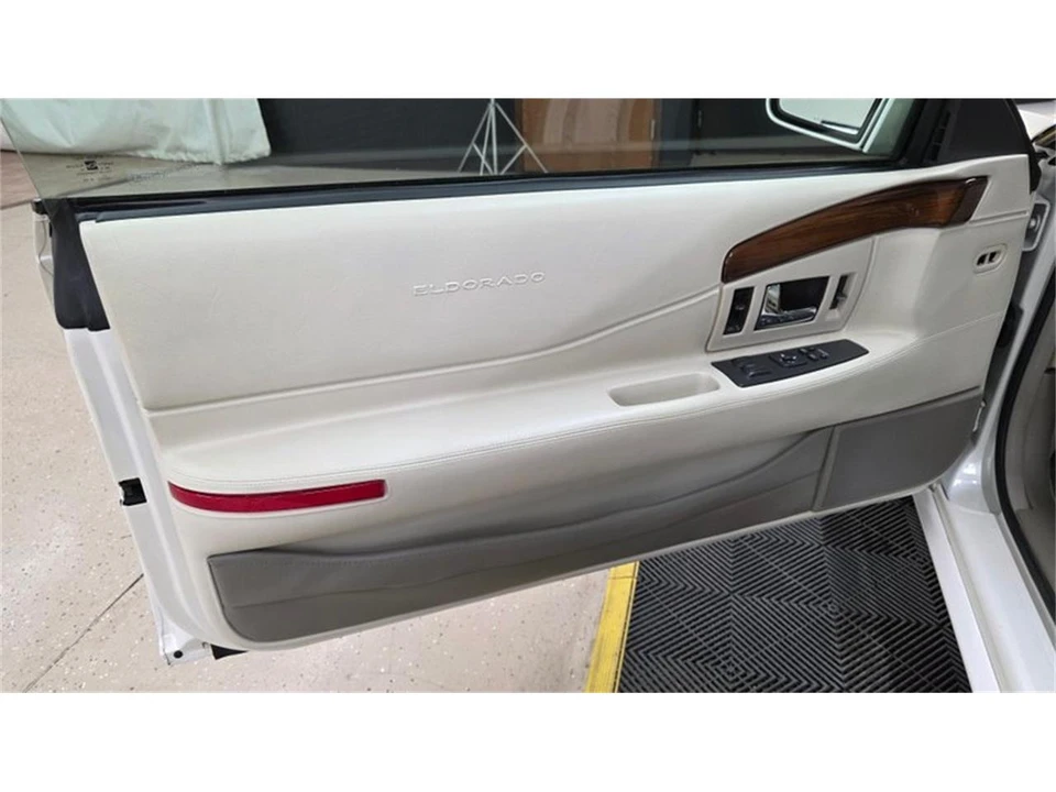 2002 Cadillac Eldorado 12th Gen - Image 18 of 31