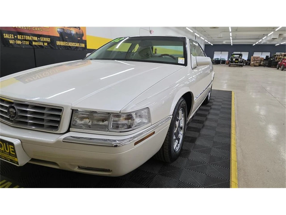 2002 Cadillac Eldorado 12th Gen - Image 9 of 31