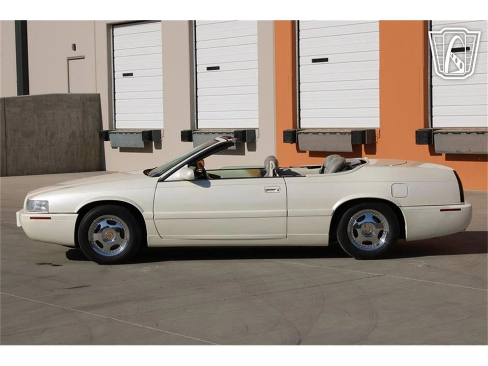 2002 Cadillac Eldorado 12th Gen - Image 16 of 31