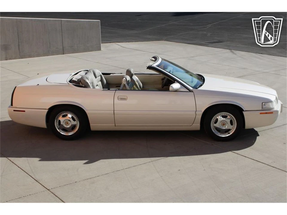2002 Cadillac Eldorado 12th Gen - Image 12 of 31