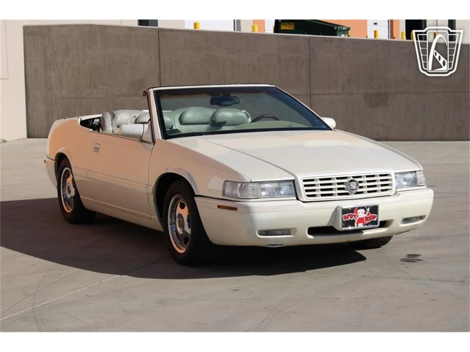 2002 Cadillac Eldorado 12th Gen - Image 4 of 31