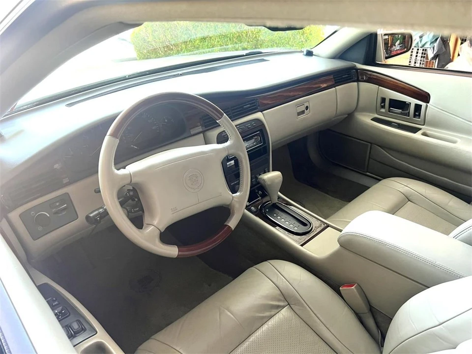 2002 Cadillac Eldorado 12th Gen - Image 21 of 31