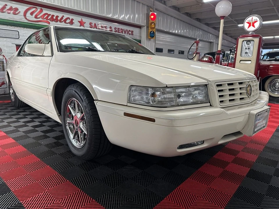2002 Cadillac Eldorado 12th Gen - Image 3 of 12