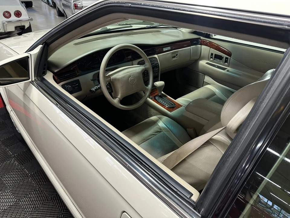 2002 Cadillac Eldorado 12th Gen - Image 10 of 21