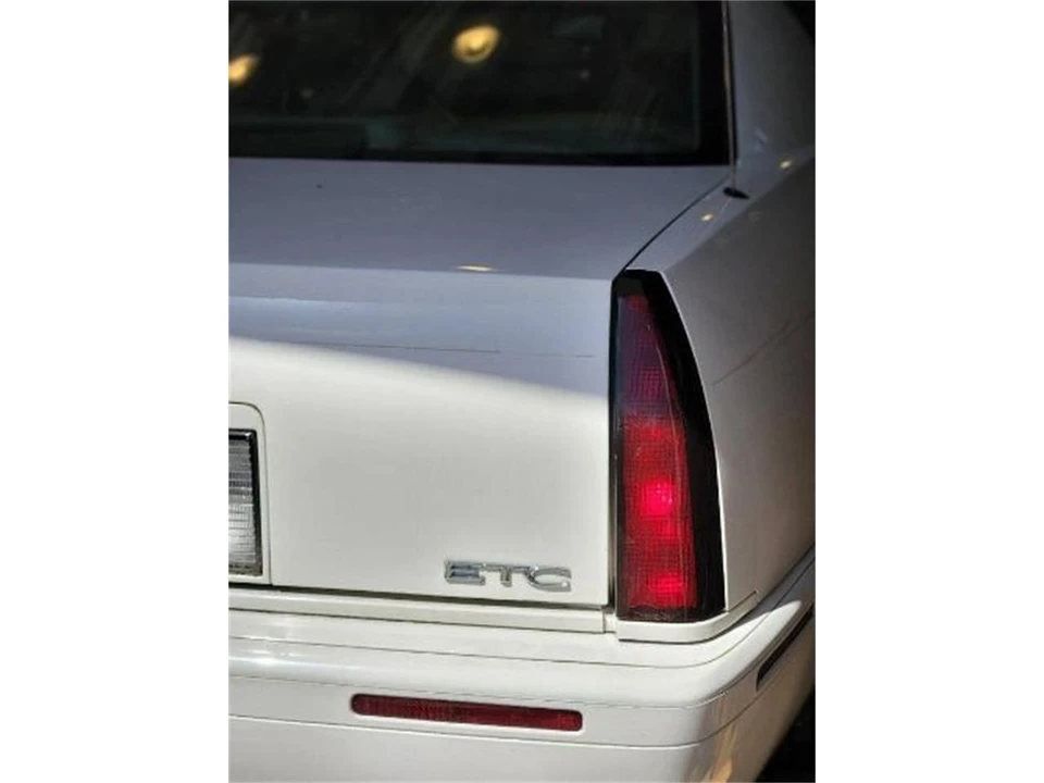 2002 Cadillac Eldorado 12th Gen - Image 5 of 16