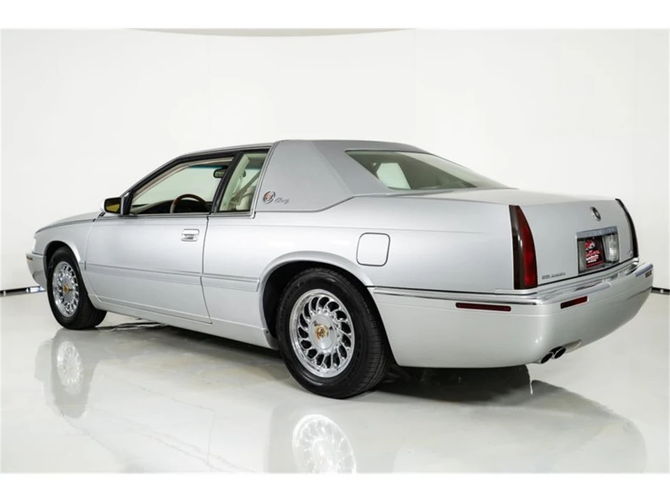 2002 Cadillac Eldorado 12th Gen - Image 9 of 31