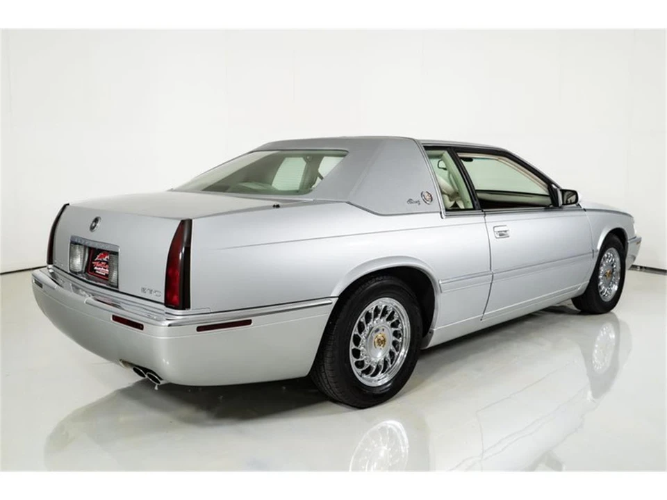 2002 Cadillac Eldorado 12th Gen - Image 13 of 31