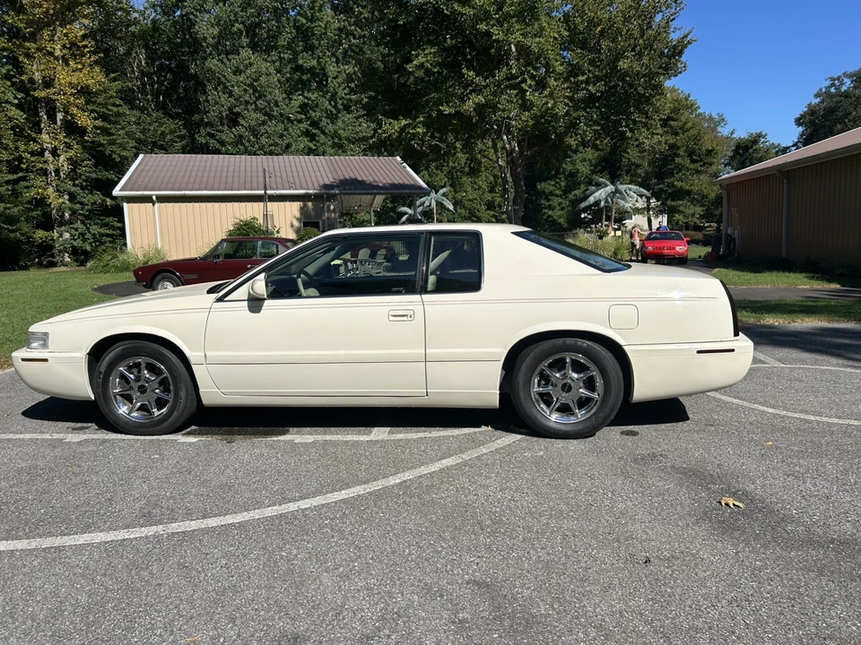 2002 Cadillac Eldorado 12th Gen - Image 13 of 31