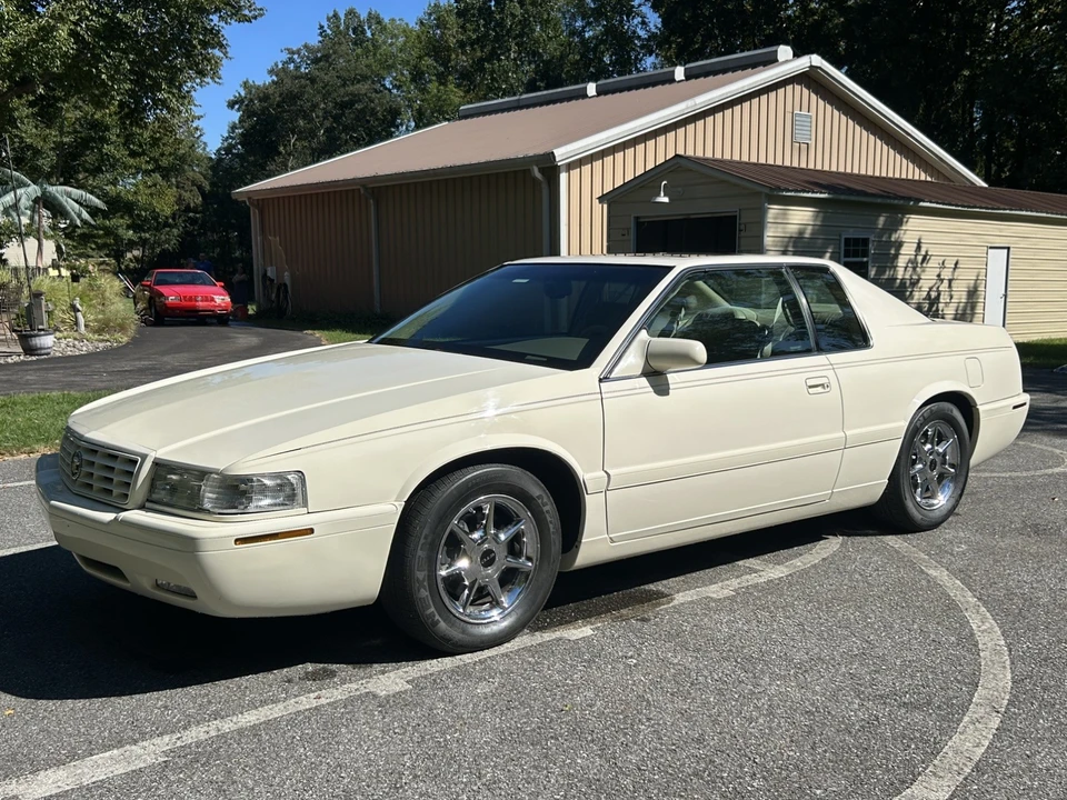 2002 Cadillac Eldorado 12th Gen - Image 12 of 31