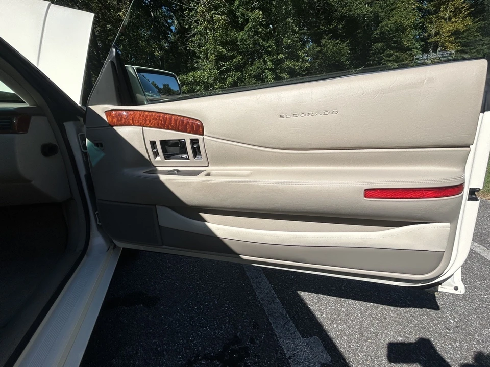 2002 Cadillac Eldorado 12th Gen - Image 18 of 31