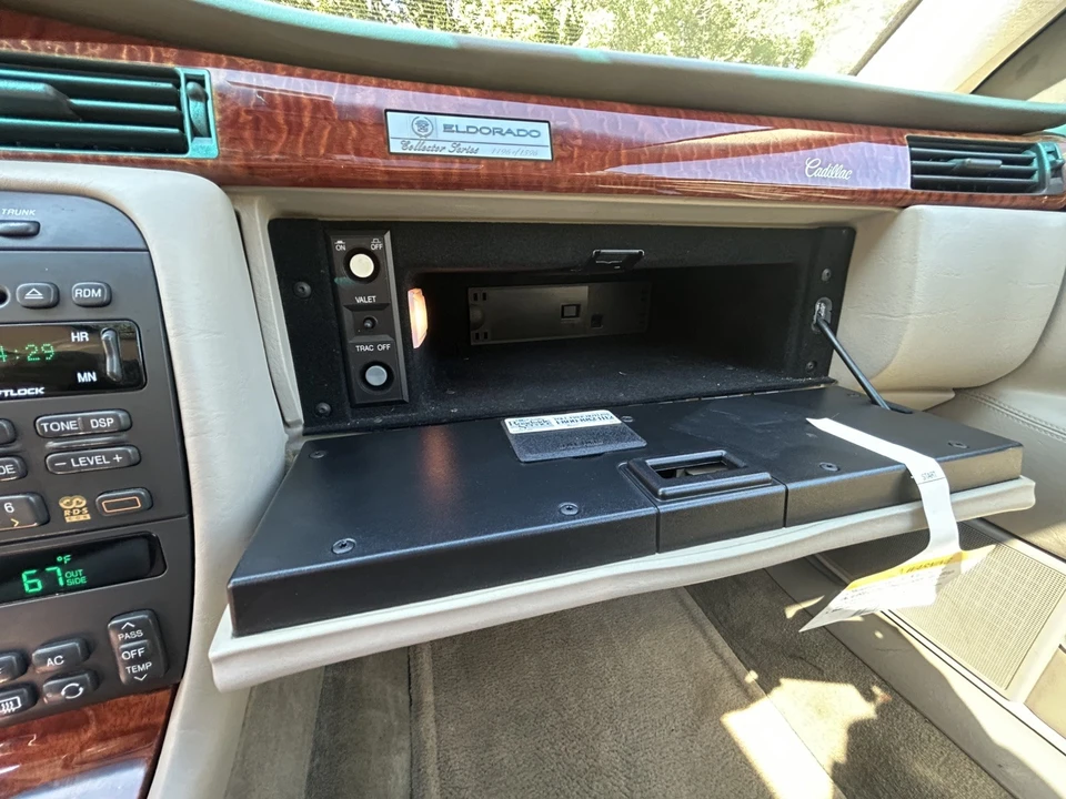 2002 Cadillac Eldorado 12th Gen - Image 6 of 31