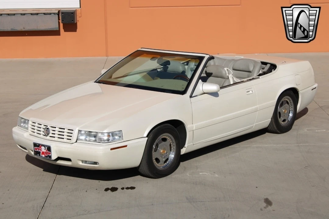 2002 Cadillac Eldorado 12th Gen - Image 9 of 12