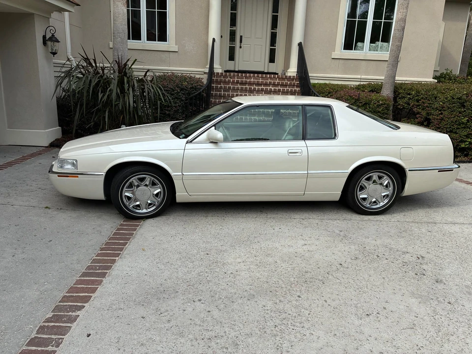 2002 Cadillac Eldorado 12th Gen - Image 10 of 31