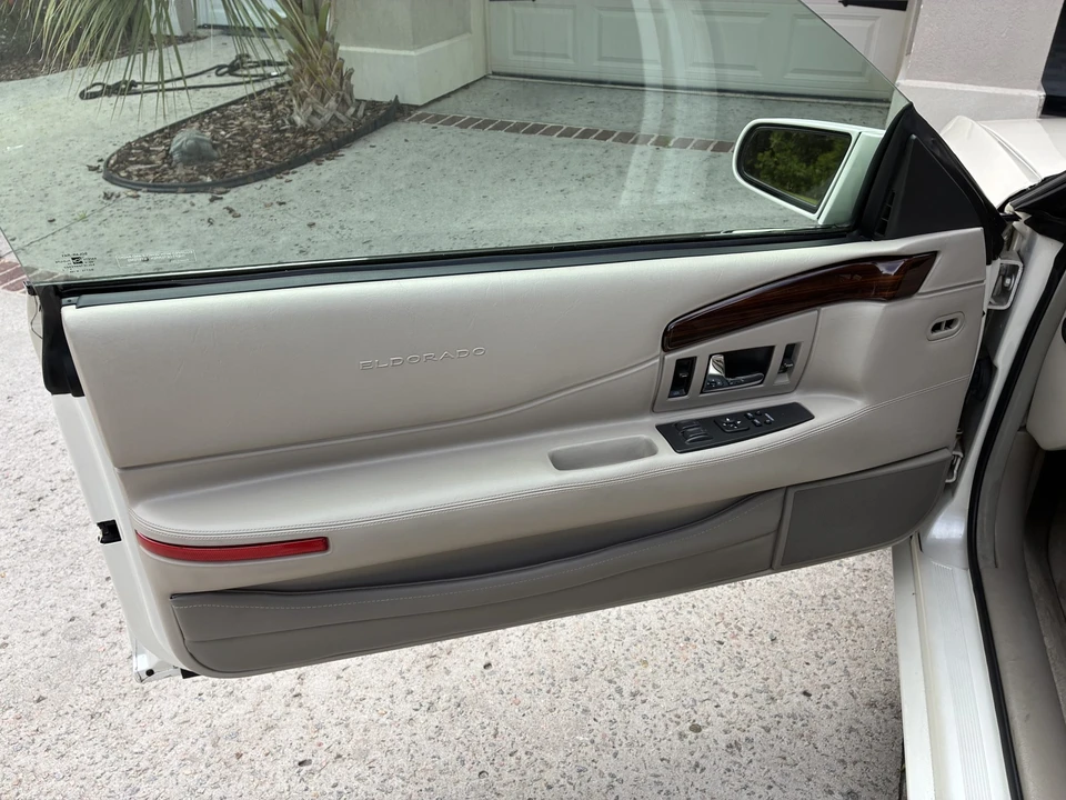 2002 Cadillac Eldorado 12th Gen - Image 26 of 31