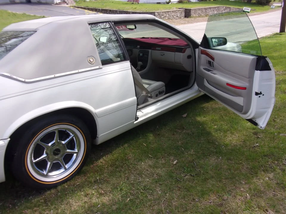 2002 Cadillac Eldorado 12th Gen - Image 10 of 12
